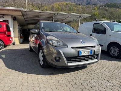 Usata Renault Clio IV 75 CV (55 kW) 2012 Grigio Berlina