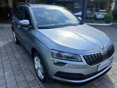Usata Skoda Karoq Executive 116 CV (85 kW) 2020 Grigio SUV