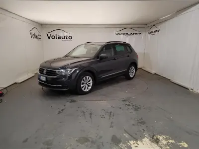 Usata VW Tiguan Life 150 CV (110 kW) 2022 Grigio SUV