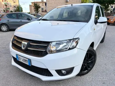 Usata Dacia Sandero 72 CV (52 kW) 2013 Bianco Berlina