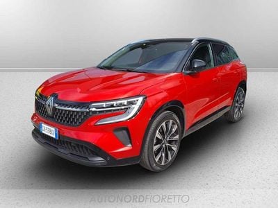Usata Renault Austral Techno 200 CV (147 kW) 2023 Rosso SUV