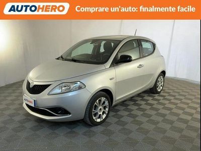 Usata Lancia Ypsilon Gold 70 CV (51 kW) 2016 Argento Utilitaria