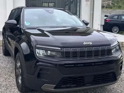 Usata Jeep Avenger Altitude 101 CV (74 kW) 2024 Nero SUV