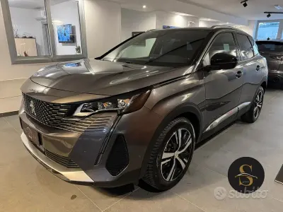 Usata Peugeot 3008 GTi 131 CV (96 kW) 2022 Grigio SUV