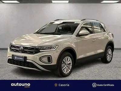 Usata VW T-Roc Life 116 CV (85 kW) 2025 Beige SUV