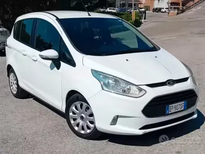 Usata Ford B-MAX 90 CV (66 kW) 2012 Bianco Monovolume