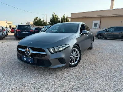 Usata Mercedes A200 150 CV (110 kW) 2020 Grigio Berlina