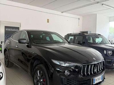 Usata Maserati Levante 275 CV (202 kW) 2017 Nero SUV