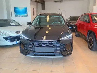 Nuova MG ZS Luxury 102 CV (75 kW) 2026 Nero SUV