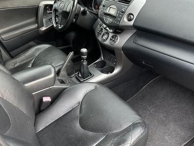 Usata Toyota RAV4 177 CV (130 kW) 2006 Grigio SUV