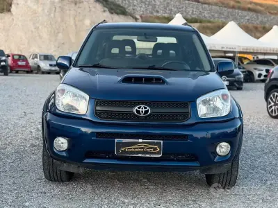 Usata Toyota RAV4 Sol 116 CV (85 kW) 2005 Blu SUV