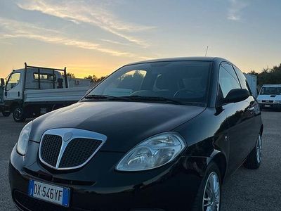 Usata Lancia Ypsilon 74 CV (54 kW) 2009 Nero Utilitaria