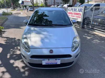 Usata Fiat Punto 69 CV (50 kW) 2017 Grigio Utilitaria