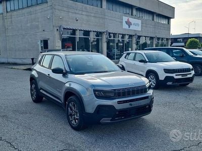 Nuova Jeep Avenger Longitude 100 CV (73 kW) 2025 Grigio SUV