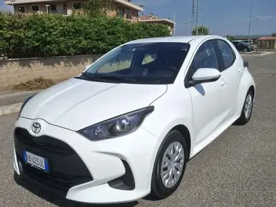 Usata Toyota Yaris Hybrid