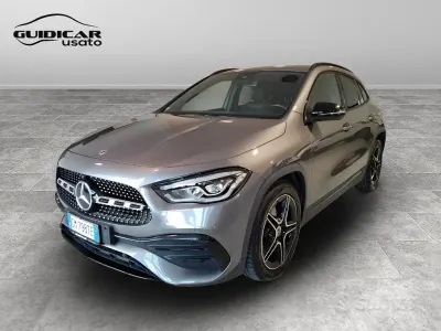 Occasion Mercedes GLA180 Premium 116 ch (85 kW) 2023 Gris SUV