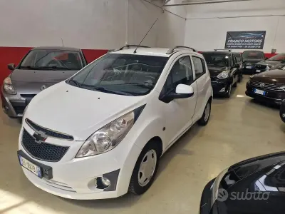 Usata Chevrolet Spark LS 68 CV (50 kW) 2010 Bianco Utilitaria