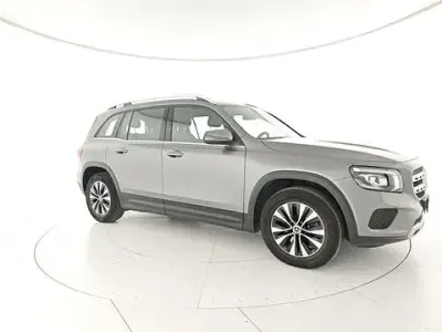 Usata Mercedes GLB200 150 CV (110 kW) 2022 Grigio SUV