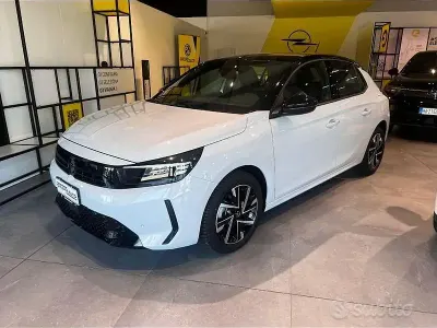 Nuova Opel Corsa 100 CV (73 kW) 2026 Grigio Utilitaria