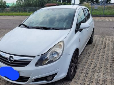 usata Opel Corsa 5 porte