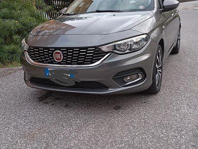 Usata Fiat Tipo 75 CV (55 kW) 2016 Grigio Berlina