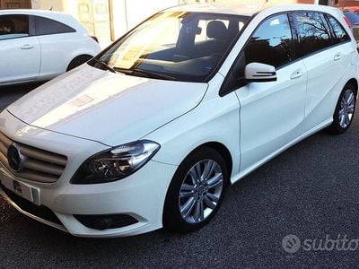 Usata Mercedes B160 Executive 90 CV (66 kW) 2014 Bianco Monovolume