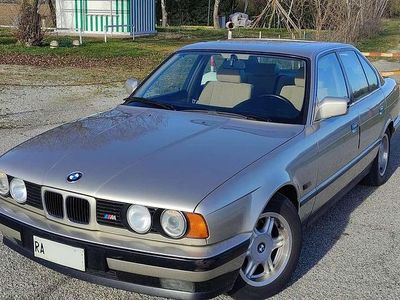 Usata BMW 520 125 CV (91 kW) 1989 Oro Berlina
