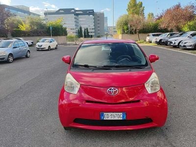 Toyota iQ