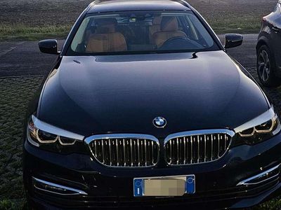 Usata BMW 520 Luxury Line 190 CV (139 kW) 2019 Blu/azzurro Station wagon