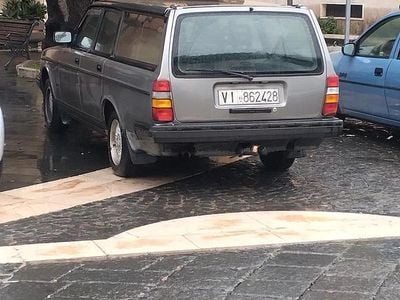Usata Volvo 240 109 CV (80 kW) 1991 Grigio Station wagon