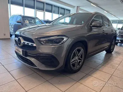 Usata Mercedes GLA200 AMG Line Premium 150 CV (110 kW) 2022 Grigio SUV