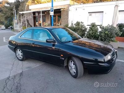 Begagnad Lancia Kappa 220 HK (161 kW) 1999 Svart Sportkupé