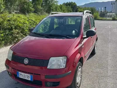 Usata Fiat Panda 77 CV (56 kW) 2012 Rosso Utilitaria