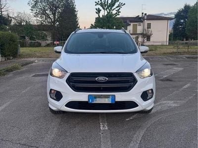 Usata Ford Kuga ST-Line 150 CV (110 kW) 2017 Bianco SUV