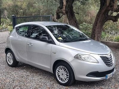 Usata Lancia Ypsilon 2013 Grigio Utilitaria