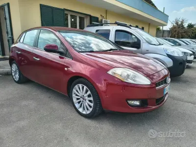 Usata Fiat Bravo Dynamic 120 CV (88 kW) 2009 Rosso Utilitaria