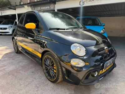 Usata Abarth 695 180 CV (132 kW) 2024 Nero Utilitaria