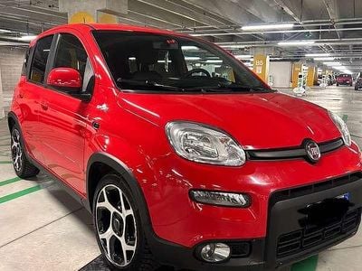 Usata Fiat Panda Sport 69 CV (50 kW) 2021 Rosso Utilitaria