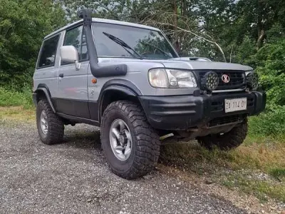 Usata Hyundai Galloper Comfort 101 CV (74 kW) 1998 Grigio SUV