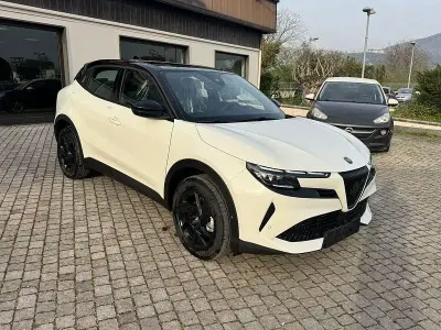 Nuova Alfa Romeo GT Junior 145 CV (106 kW) 2025 Grigio SUV