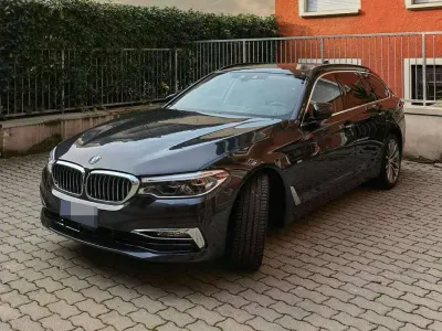 Usata BMW 520 Luxury Line 190 CV (139 kW) 2019 Grigio Station wagon