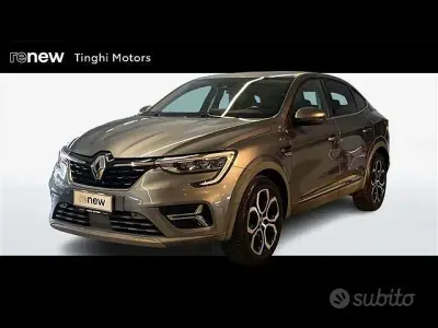 Usata Renault Arkana Intens 140 CV (102 kW) 2022 Grigio scuro SUV