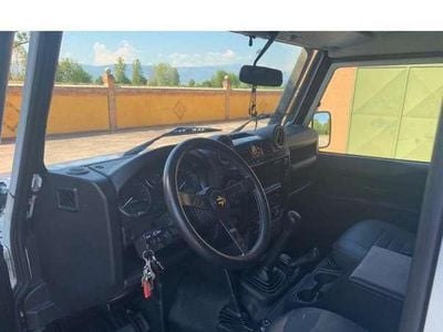 Usado Land Rover Defender 122 CV (89 kW) 2010 Familiar