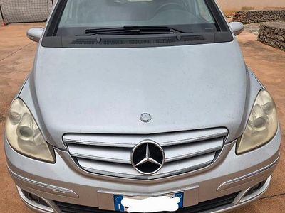 Gebraucht Mercedes B180 109 PS (80 kW) 2007 Grau Van / Kleinbus