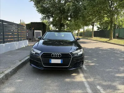 Usata Audi A4 Business 150 CV (110 kW) 2016 Blu/azzurro Station wagon