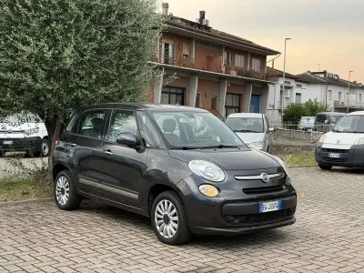 Usata Fiat 500L Lounge 80 CV (58 kW) 2014 Grigio Monovolume