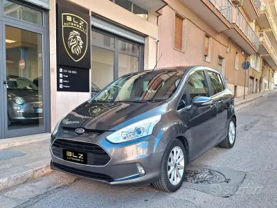Usata Ford B-MAX Titanium 75 CV (55 kW) 2018 Grigio Monovolume