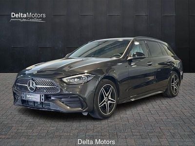 Usata Mercedes C300 AMG Line Premium Plus 313 CV (230 kW) 2024 Grigio Station wagon