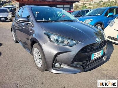 Usata Toyota Yaris Hybrid Business Edition 2021 Grigio Utilitaria