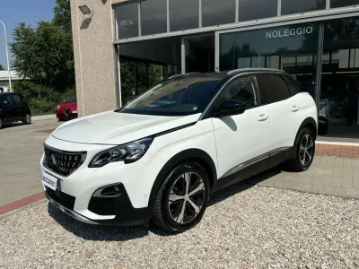 Usata Peugeot 3008 Allure 131 CV (96 kW) 2018 Bianco SUV
